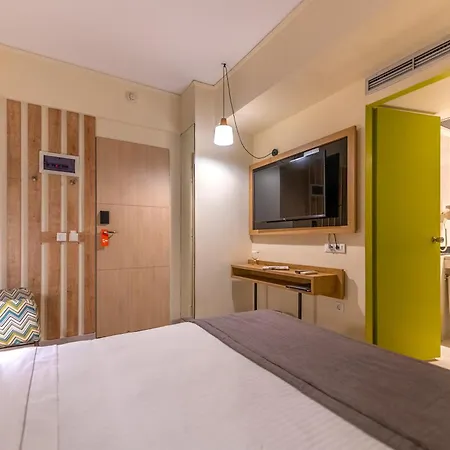 Polis Grand Atenas