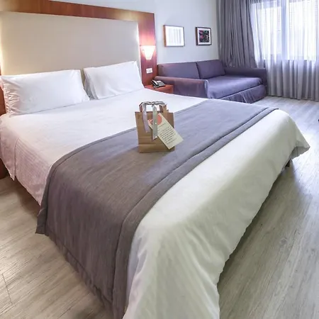 Polis Grand 4* Athens